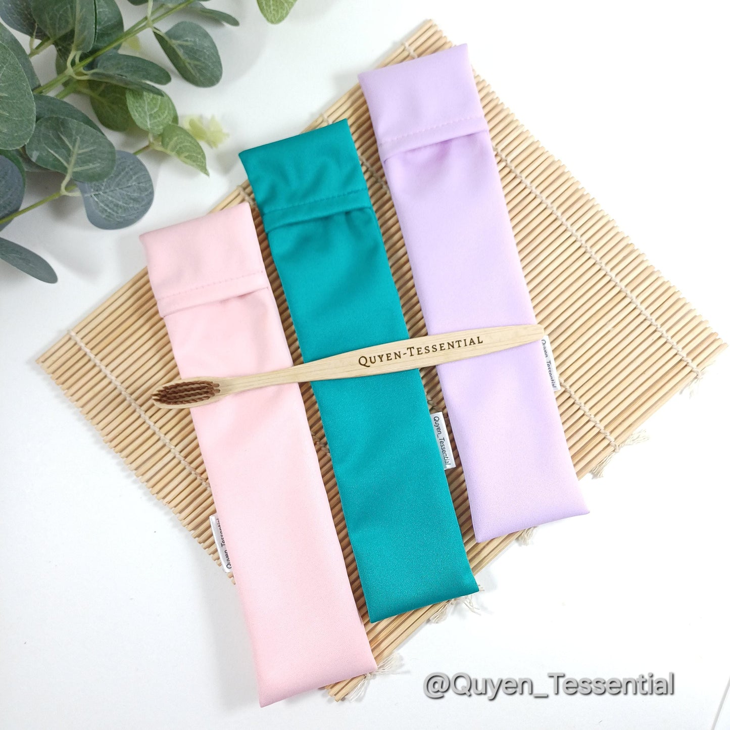 Reusable Waterproof Toothbrush Holder – Sustainable Travel Pouch