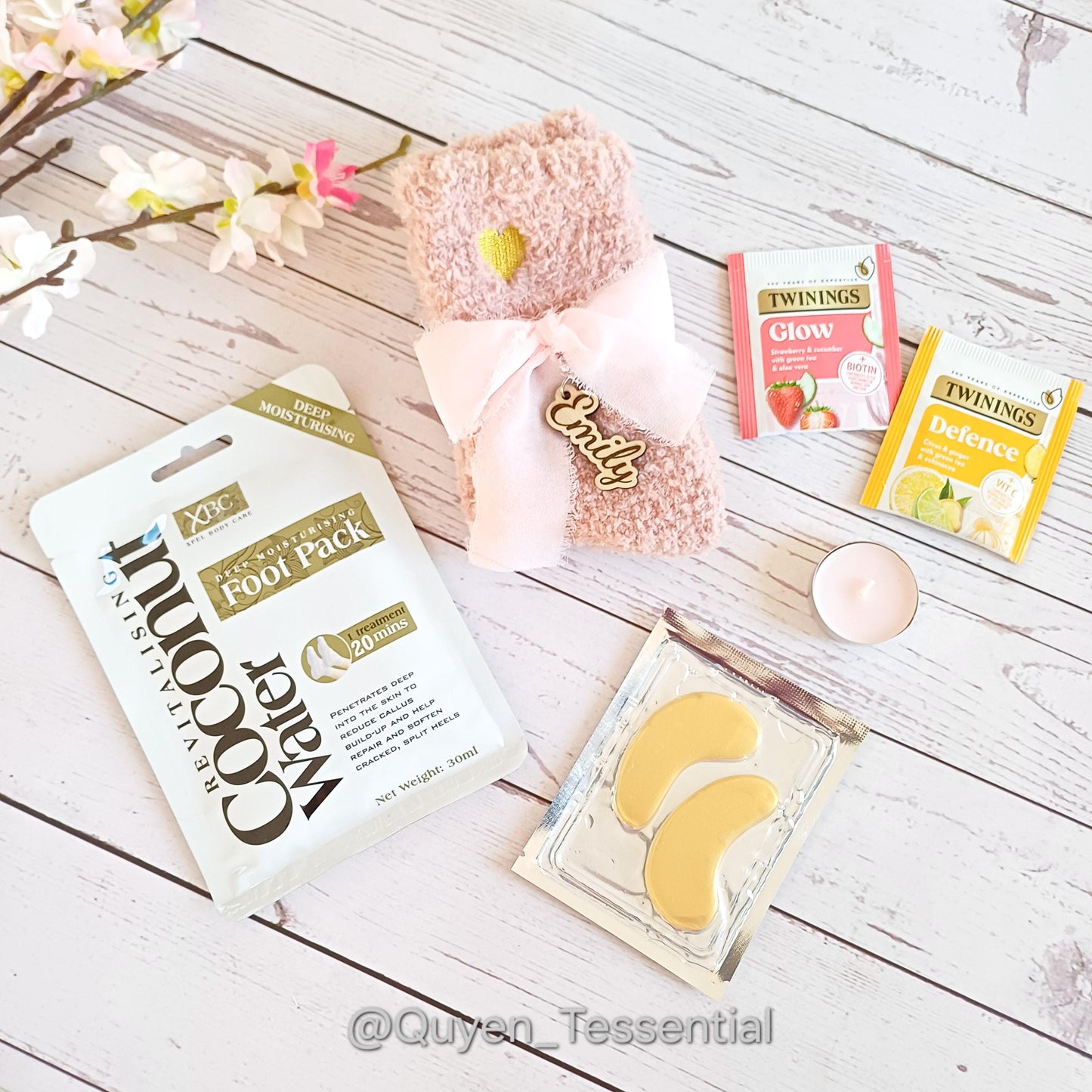 Personalized Spa Gift Box: Fluffy Socks, Tea, Face Mask, Birthday Pamper