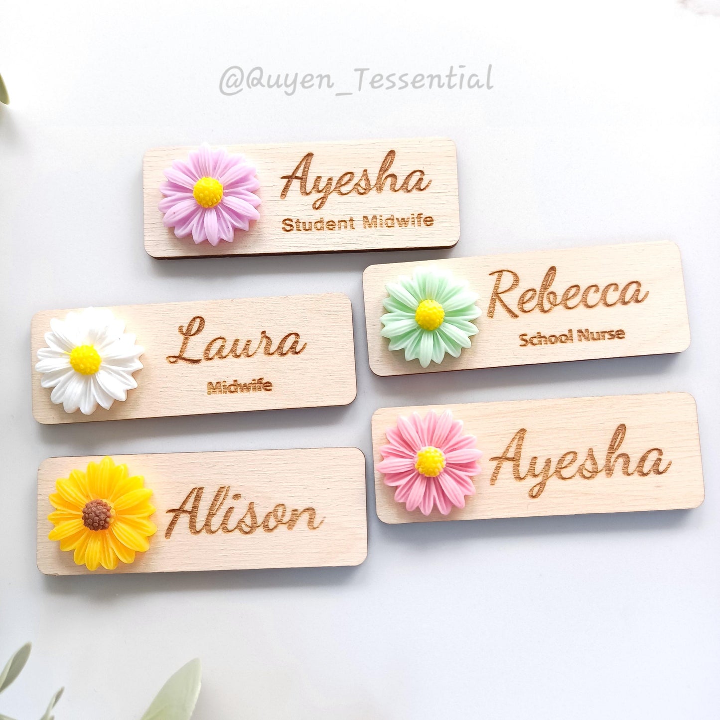 3D Daisy Wooden Name Badge: Custom Teacher, Nurse, Doctor Gift