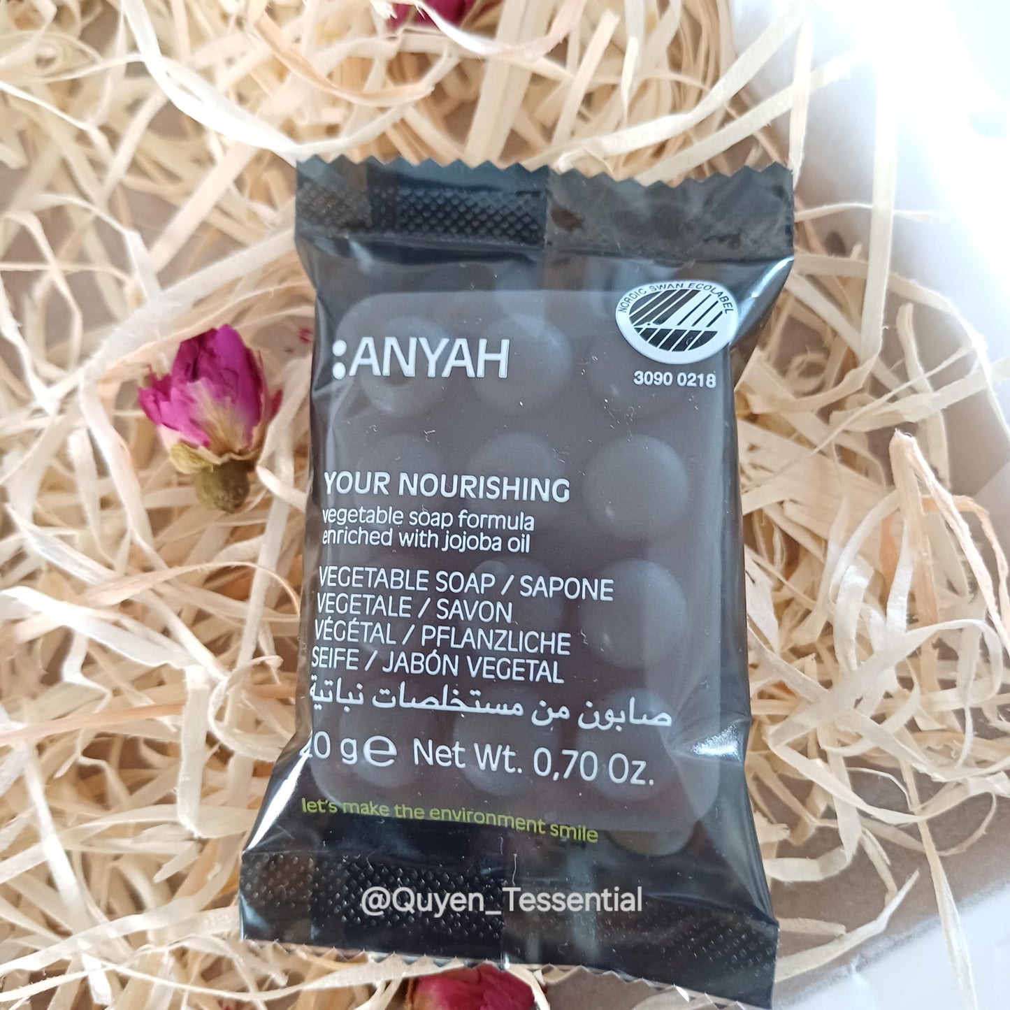 Mini self care gift box: anyah eco spa kit & pocket hug